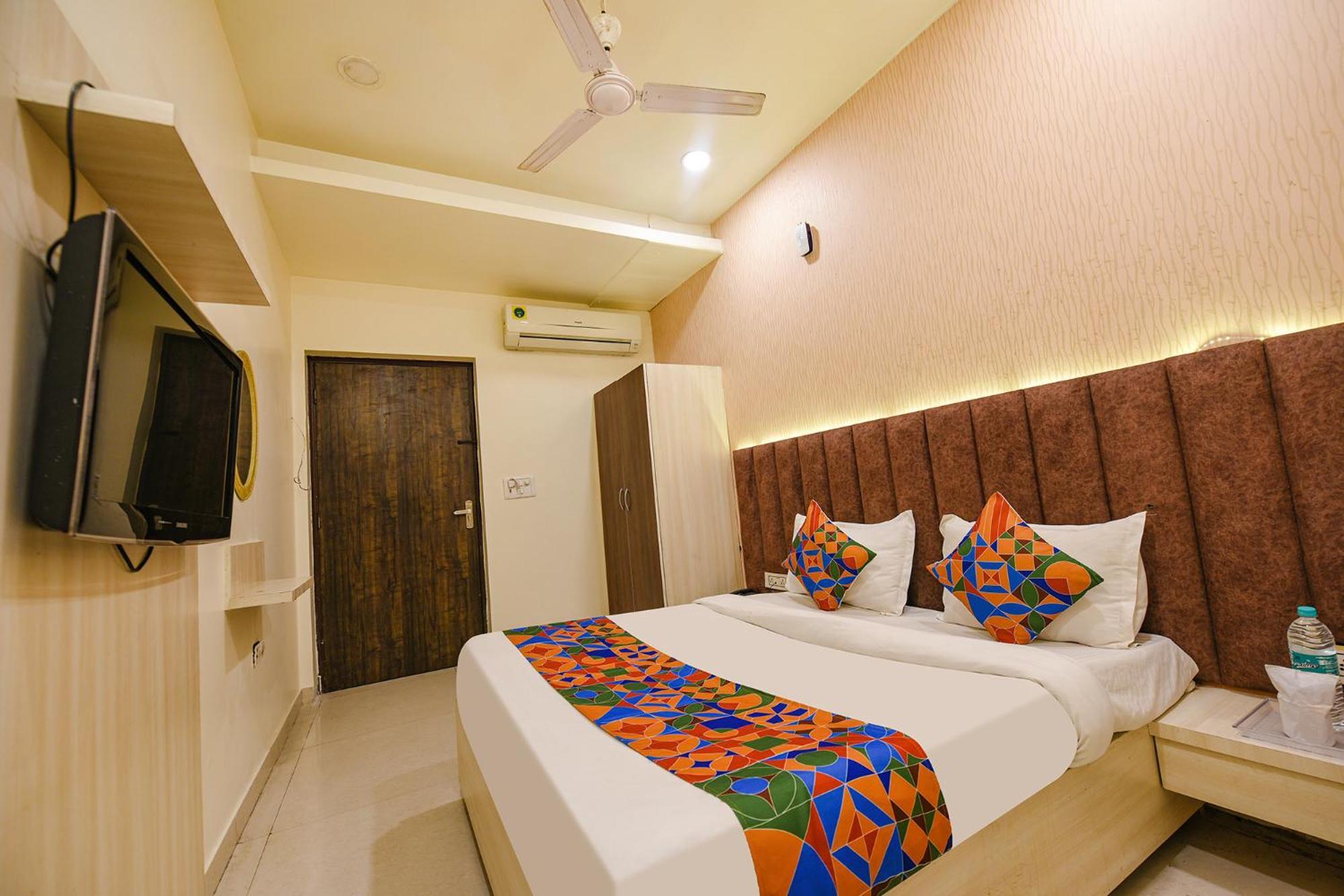 Fabexpress Seven Heaven Hotel นิวเดลี ภายนอก รูปภาพ